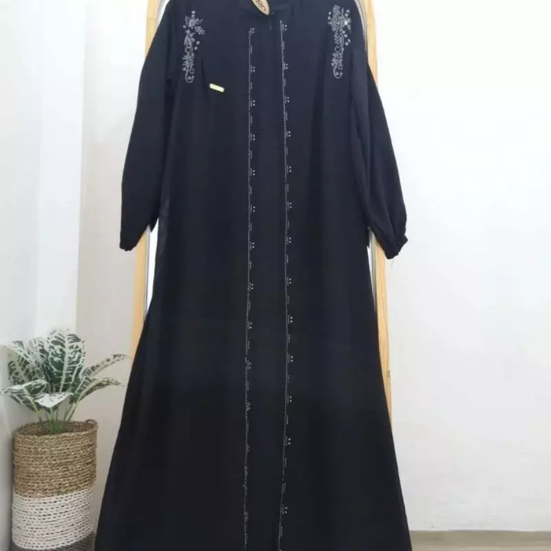 Jenis Pakaian yang Cocok Dibuat dari Kain Santung