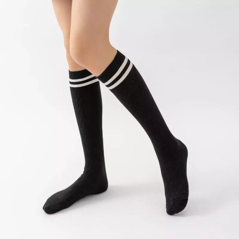 Rekomendasi Kombinasi Bahan Kaos Kaki
