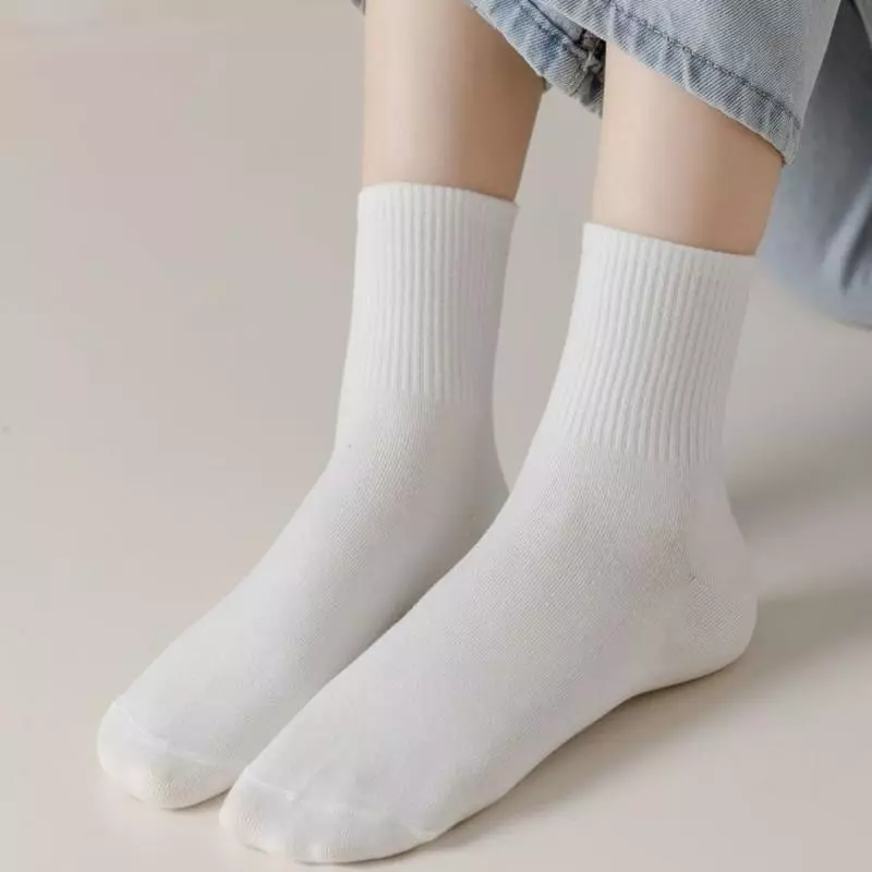 Tips Memilih Kaos Kaki Sesuai Aktivitas