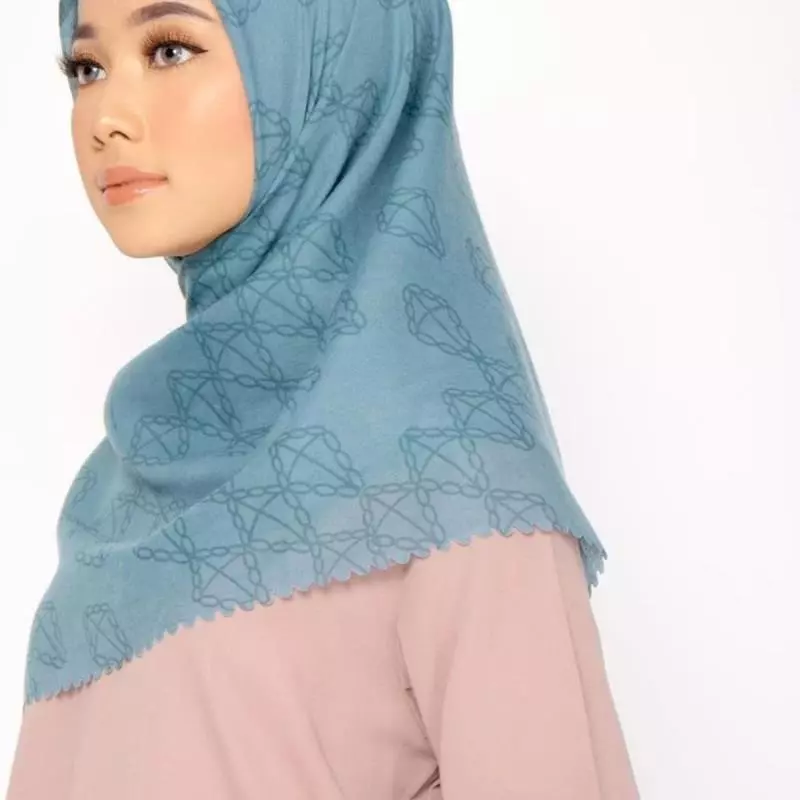 Ide Desain Laser Cutting Hijab yang Sedang Tren